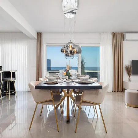 Luxury Sea View Levin