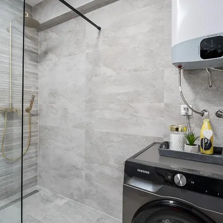 Luxury Sea View Levin Apartment